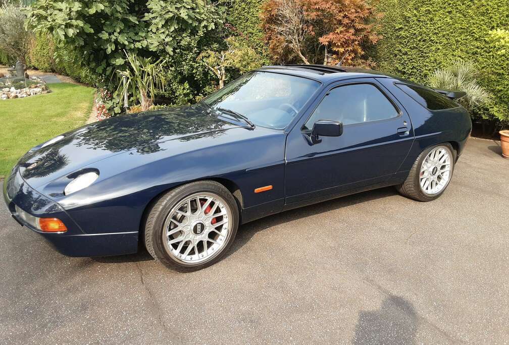 Porsche 928 s4