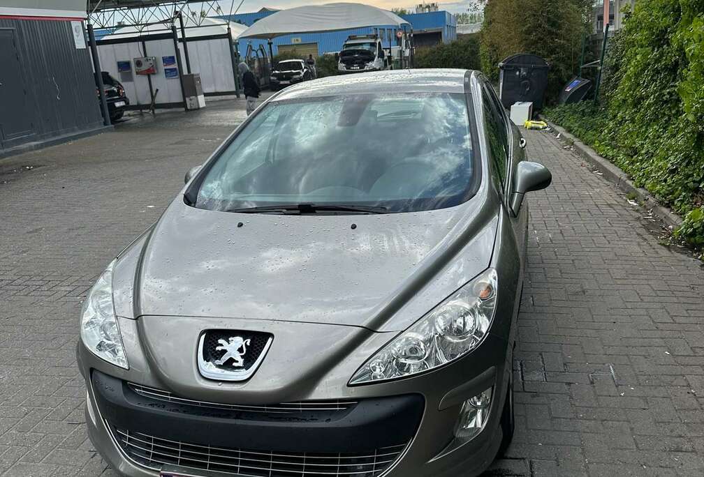 Peugeot 1.6i Premium