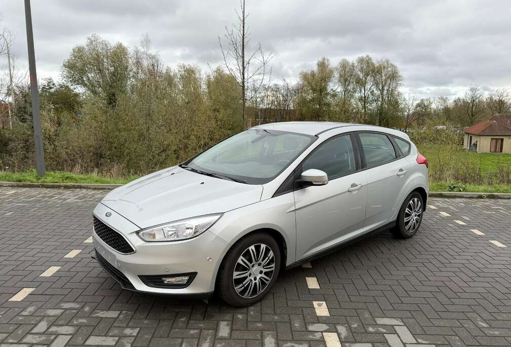 Ford Focus 1.0 Ecoboost-AIRCO-GPS **GARANTIE 12 MOIS**