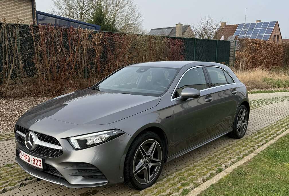 Mercedes-Benz Mercedes A250e AMG Line  2021  35.000 km  Plug-
