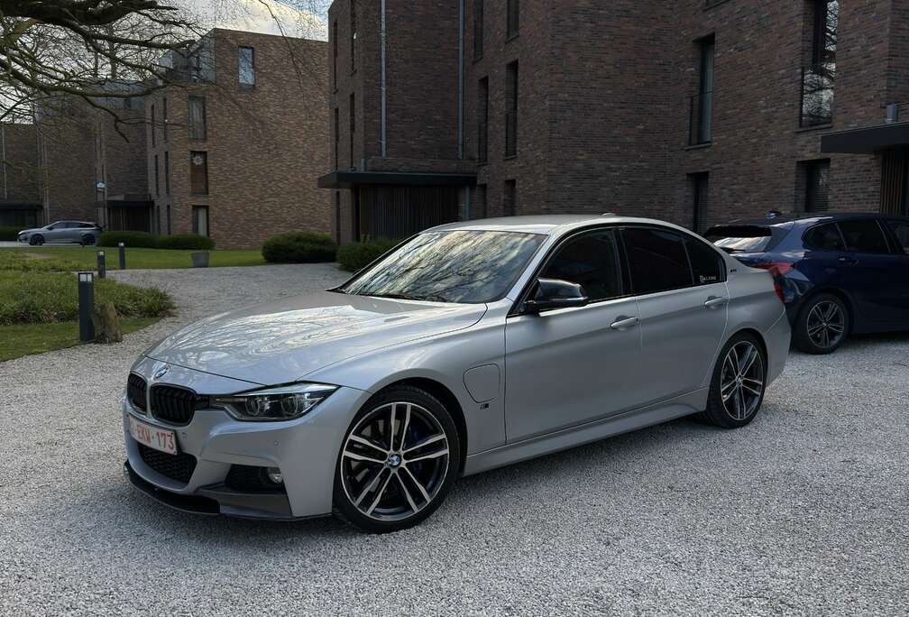 BMW 330eA Plug-In Hybrid