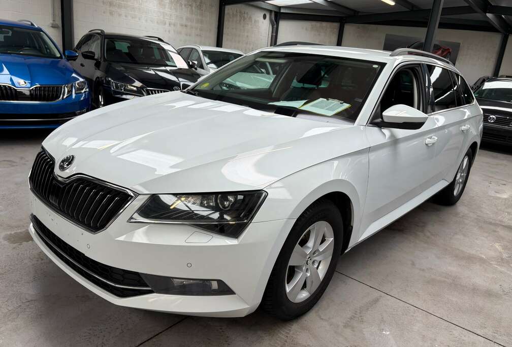 Skoda Superb SW 1.6 CR TDi Corporate Edition DSG