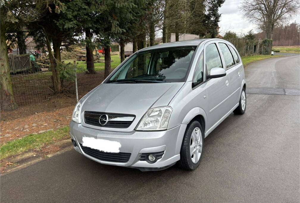 Opel 1.6i Automaat met airco