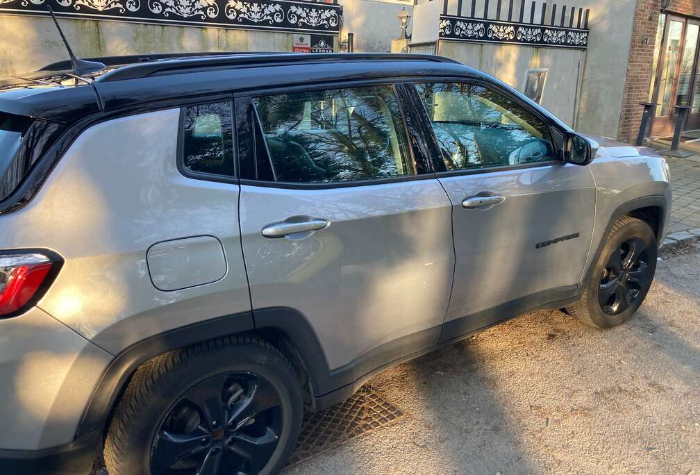 Jeep 1.4+Turbo+4x2+Blackstar+(EU6d)