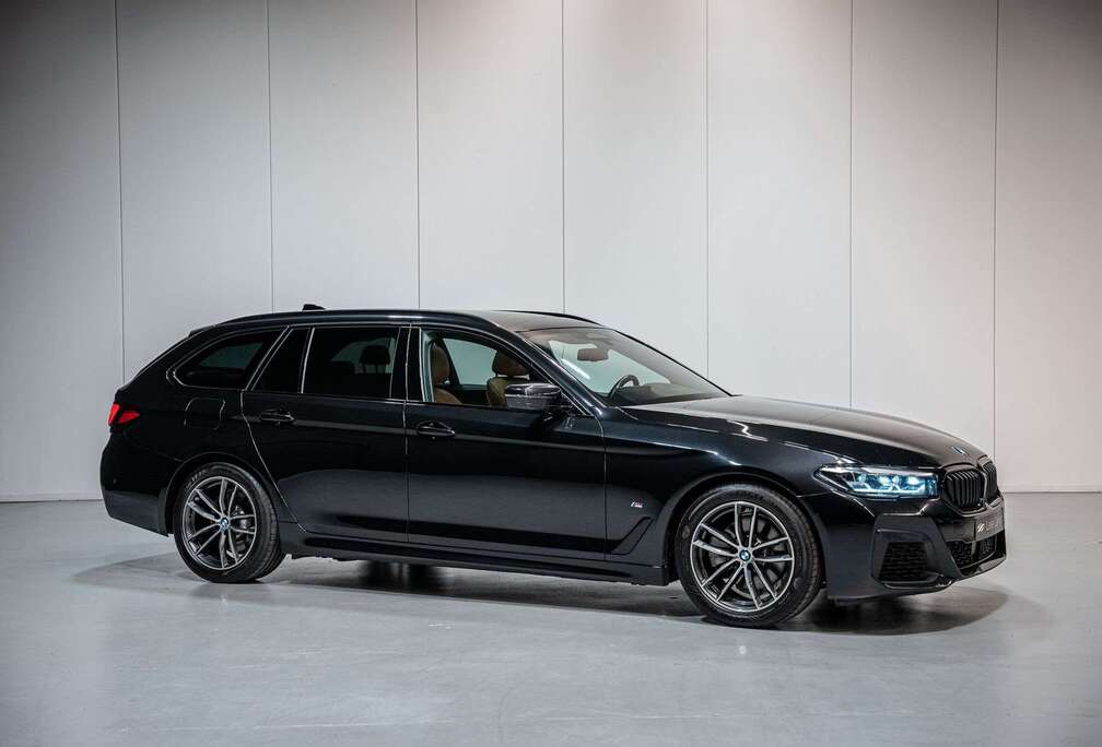 BMW 518d / LED / M SPort / Trekhaak / High Beam Assist