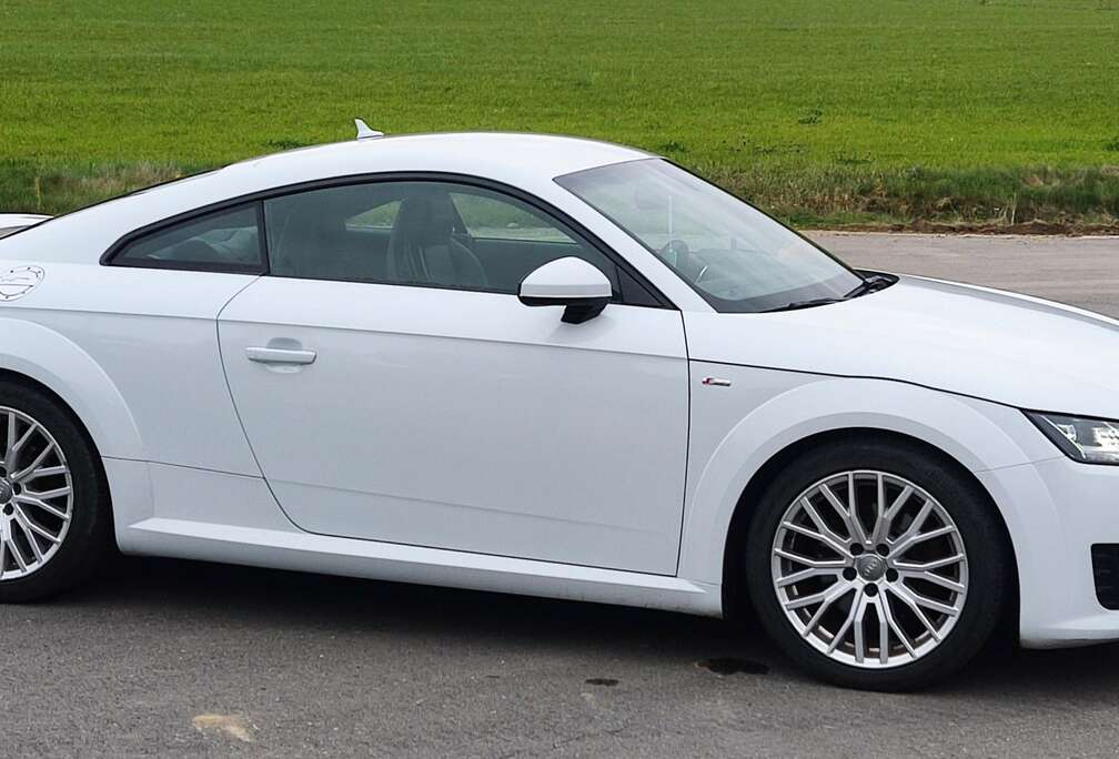 Audi TT Coupé 2.0 TDi ultra S line