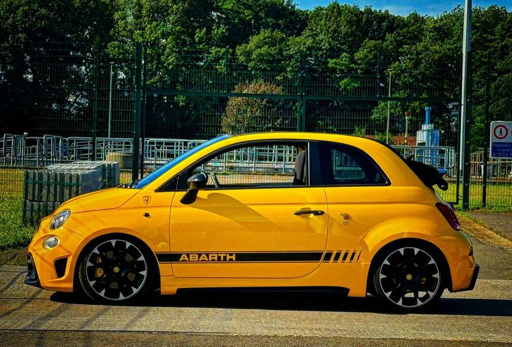 Abarth Abarth 505 Competizione Cabrio ( 2 sets velgen )