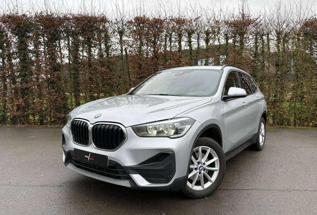 BMW 1.5iA sDrive18 / PANO / / CUIR / / CAM /