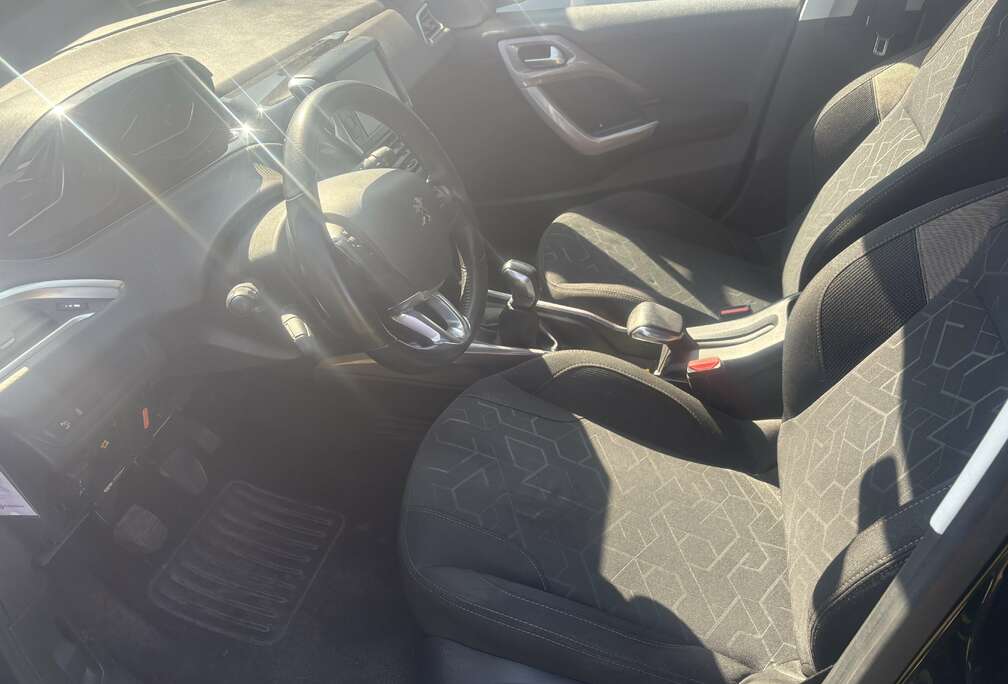 Peugeot 1.2i PureTech Allure S&S