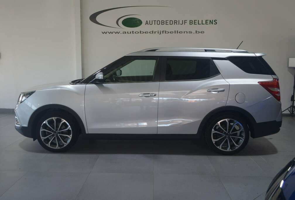 SsangYong XLV 1.6i e-XGi 2WD Crystal /  LEDER / NAVI + CAMERA / FULL
