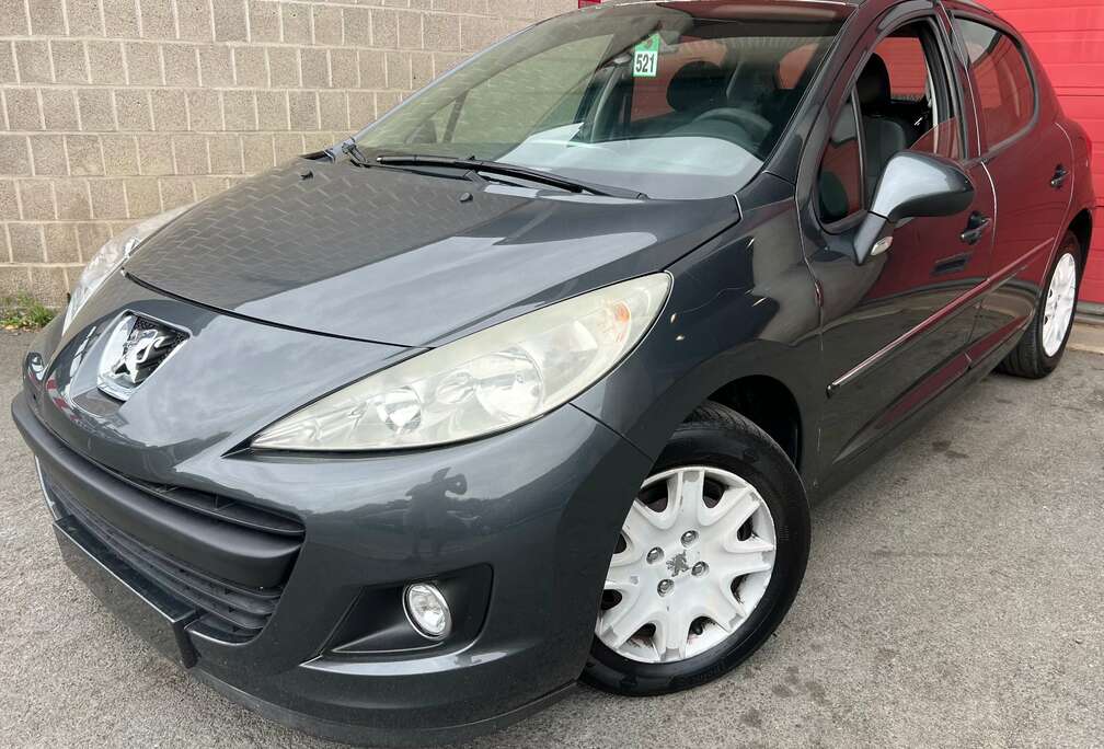 Peugeot + 1.4 HDi Access + CLIM