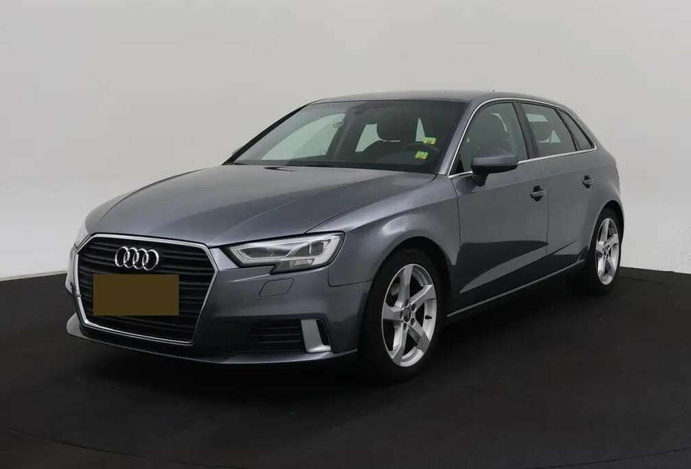 Audi 1.5 TFSI S-tronic CoD Sport Lease Edition LED