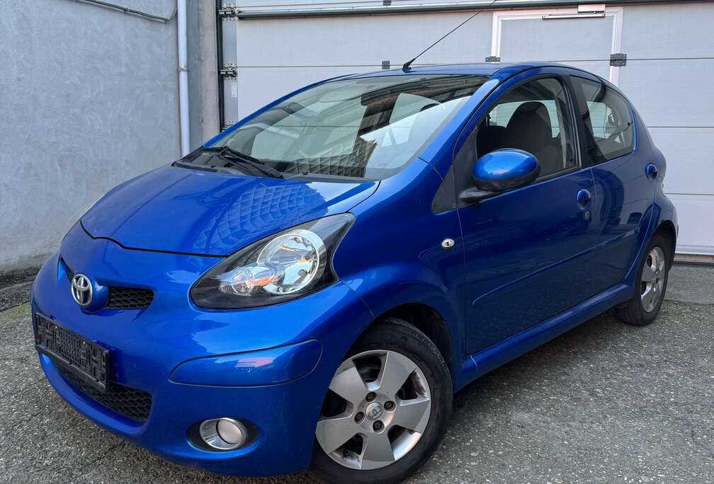 Toyota AYGO // MAGNIFIQUE ÉTAT  PRET A IMMATRICULER