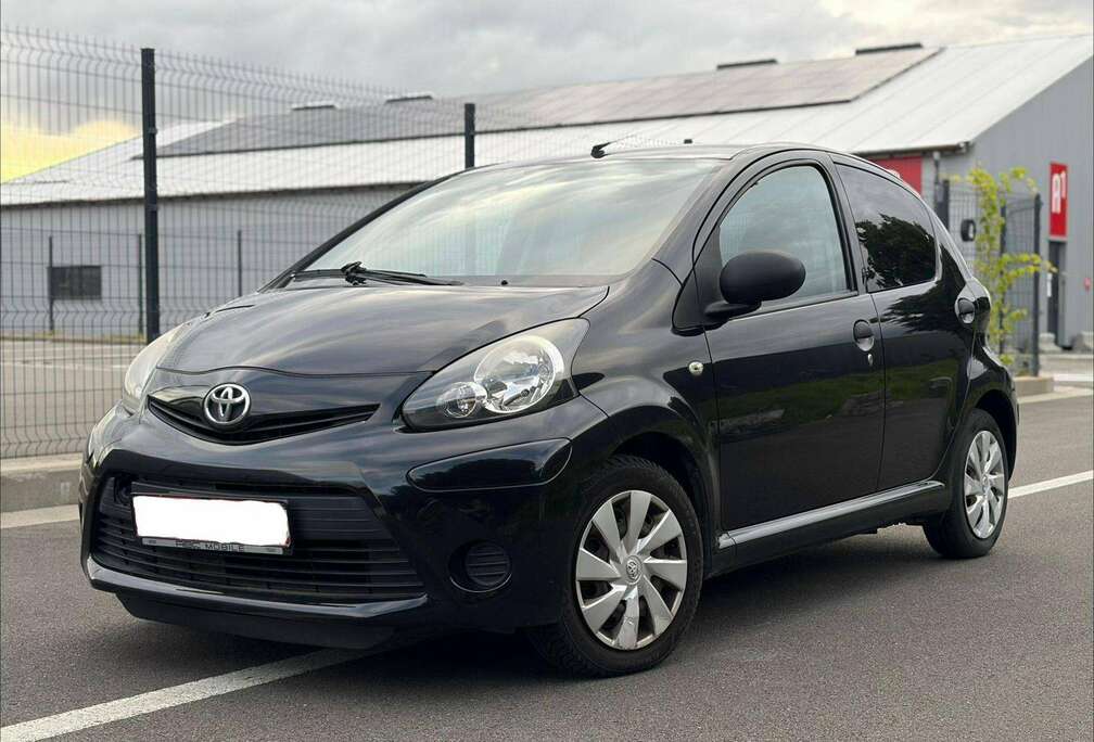 Toyota Toyota Aygo 1.0 facelift * 119.000km * 0492/43.69.59