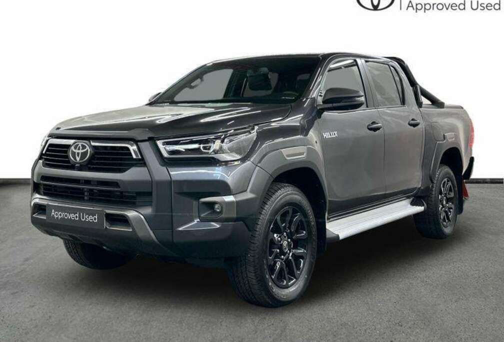 Toyota Invincible | tow bar | roll bar | roll cover