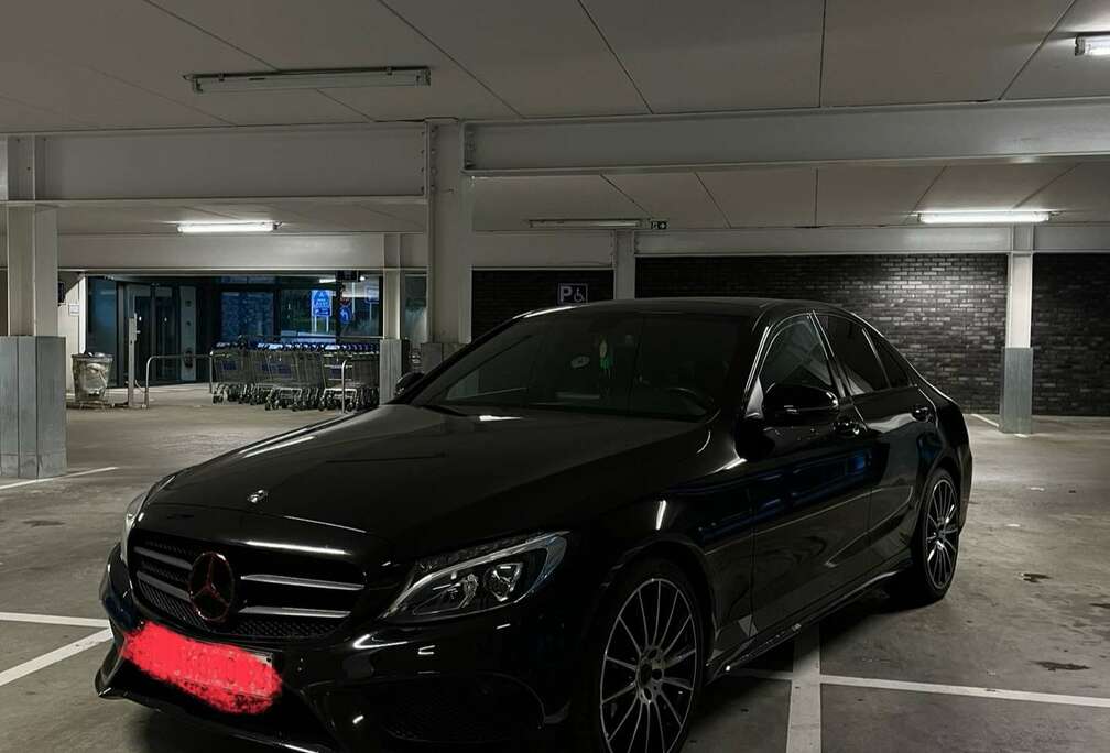 Mercedes-Benz 4Matic 9G-TRONIC AMG Line