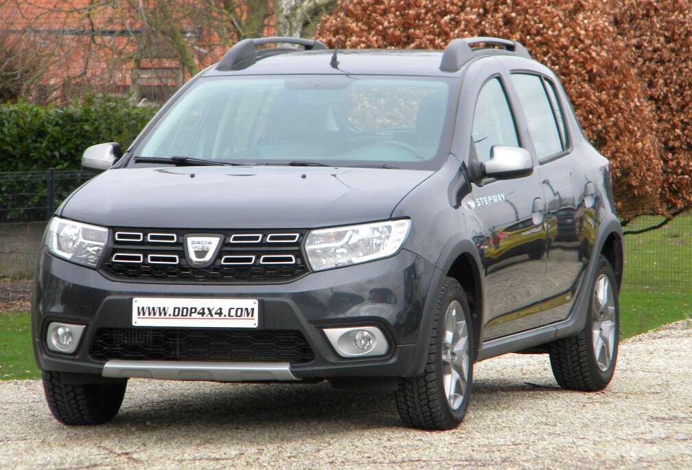 Dacia Sandero Stepway 0.9 TCe  11211 KM 12000 € FULL OPT