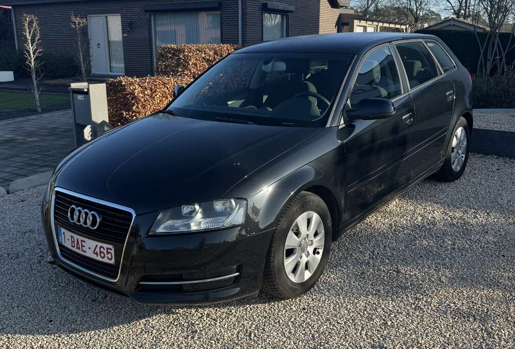 Audi A3 Sportback 1.6 TDi e Attraction Start/Stop DPF