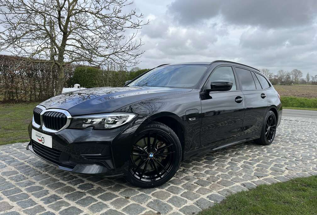 BMW Touring 320eAS PHEV/1eig/Carplay/Camera/Cruise/Led