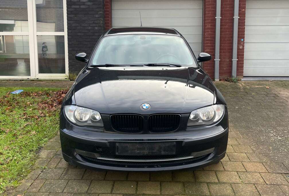 BMW 116i EXPORT/ HANDELAAR/ MARCHAND