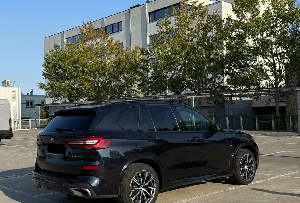 BMW X5 30D PANO-TREKHAAK-LASER-SOFTCLOSE