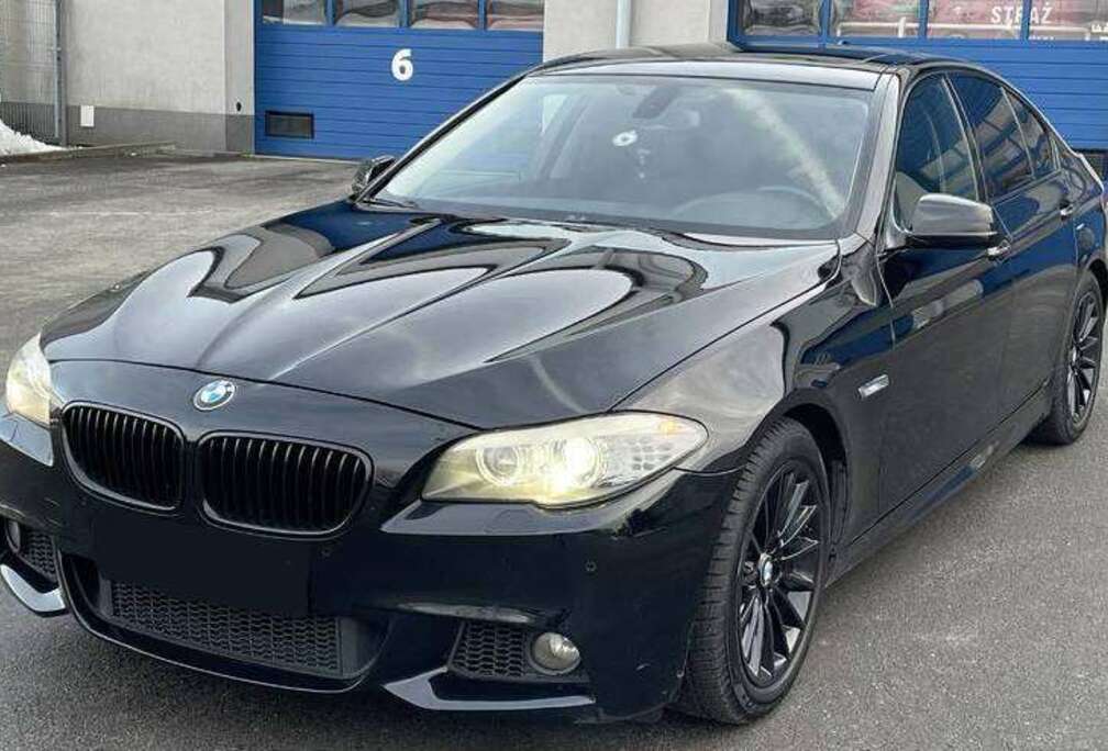 BMW Touring 528iA