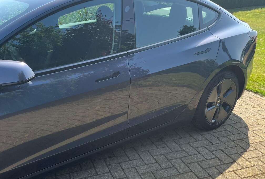 Tesla Model 3 AWD Performance (366 kW)
