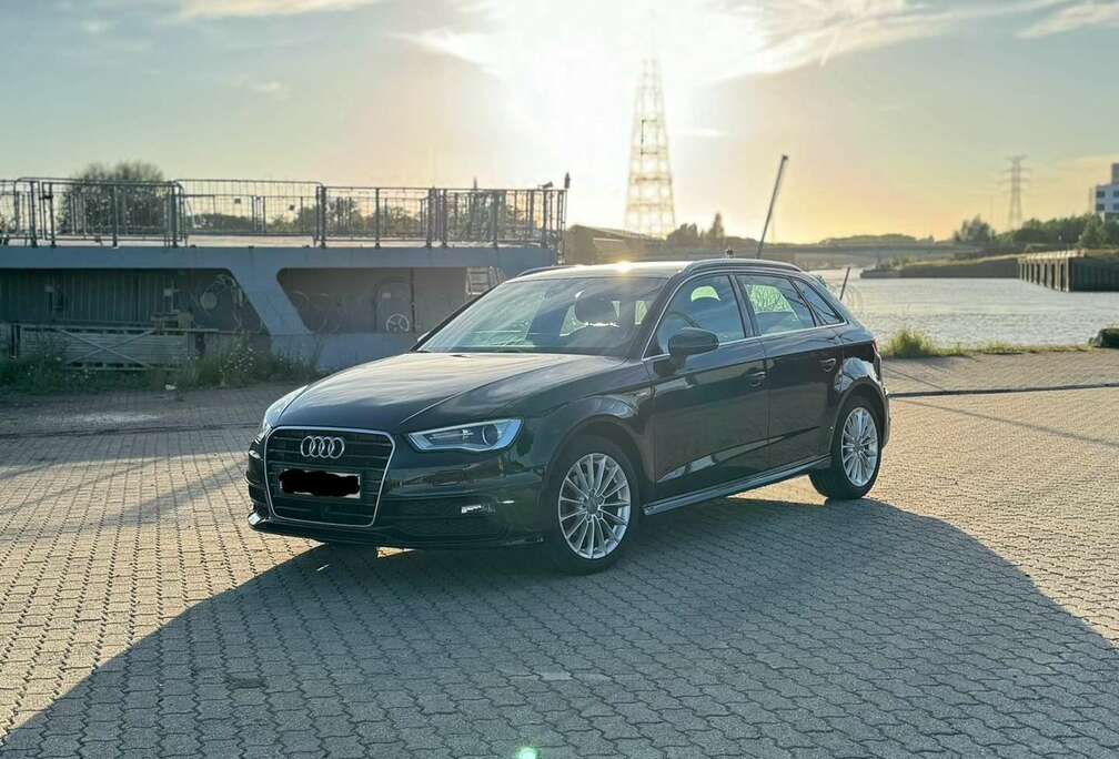 Audi 1.4TFSI S-line, Automaat,Lane assistentie,leder