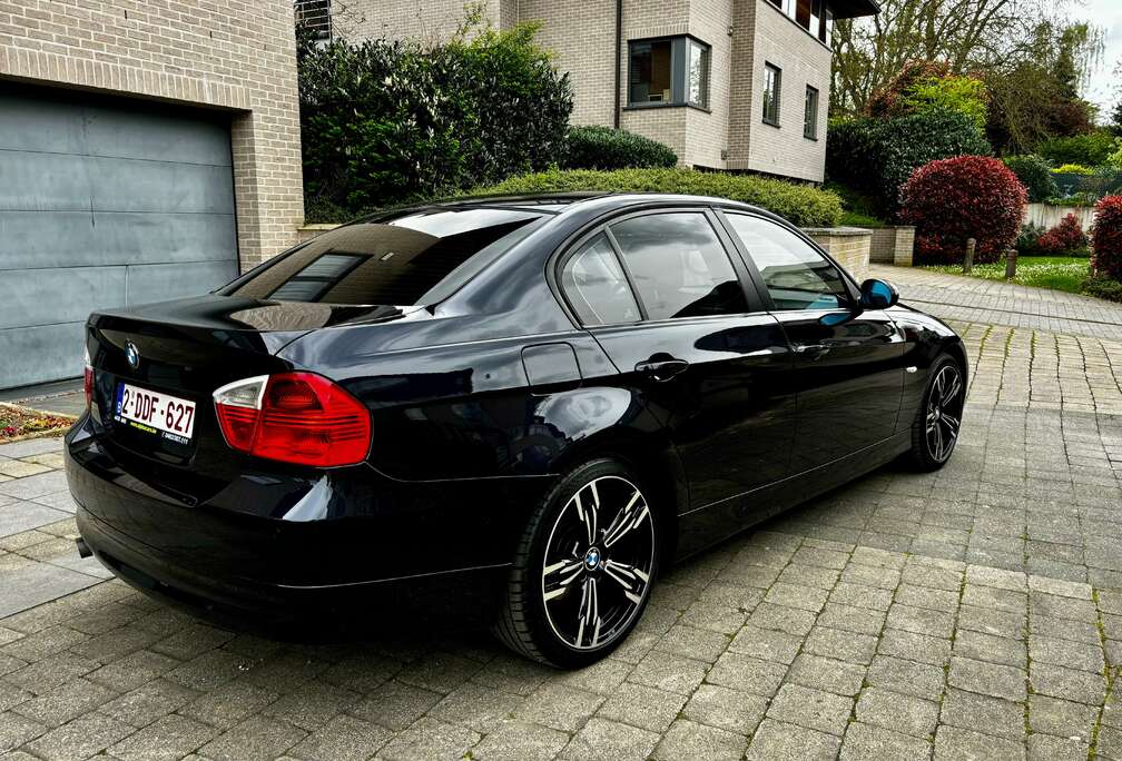 BMW 318i