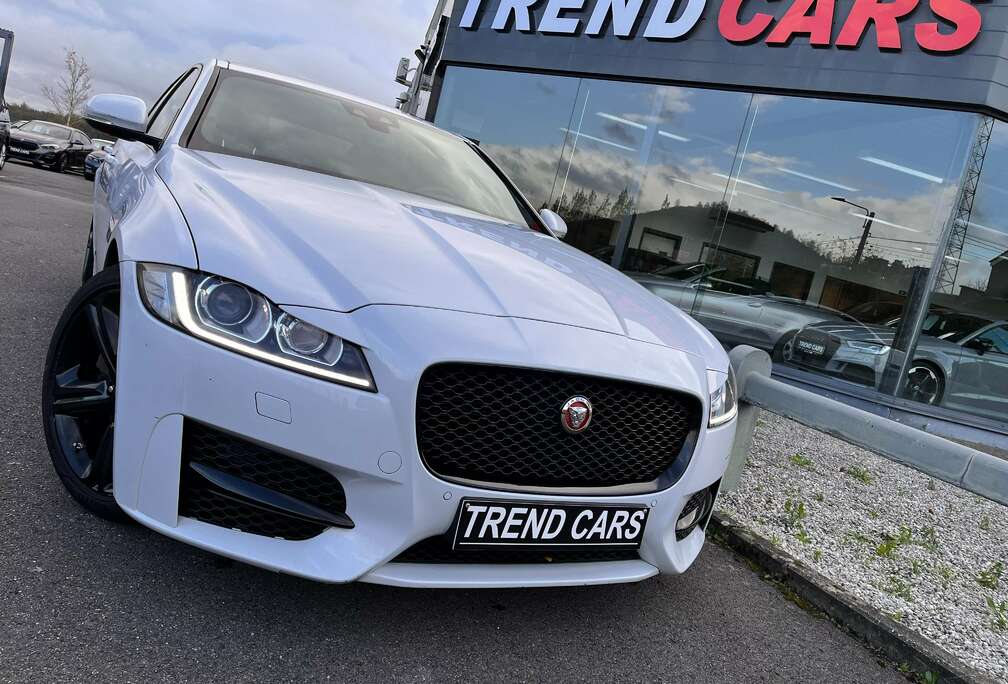 Jaguar 2.0 D R-Sport AUTO. TOIT OUVRANT CUIR ELECT. LED G