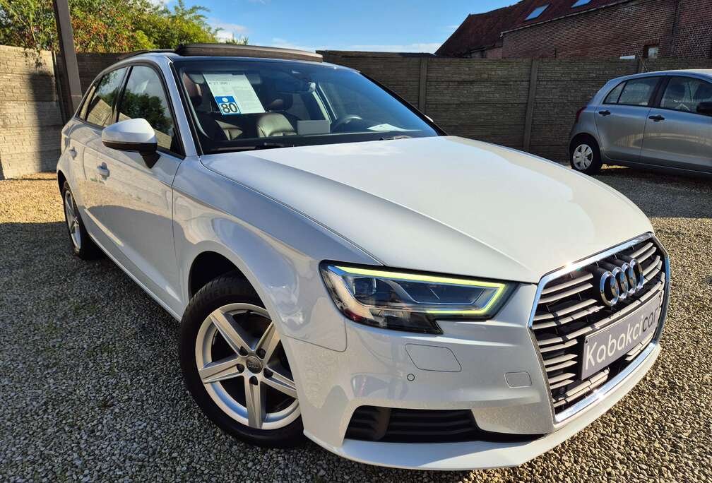 Audi Sportback 1.6 TDi //CARNET//XENON//GARANTIE 12M