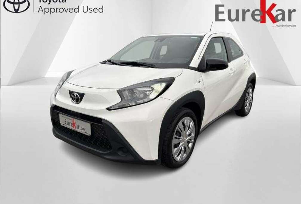 Toyota 1.0 VVT-I X PLAY CVT