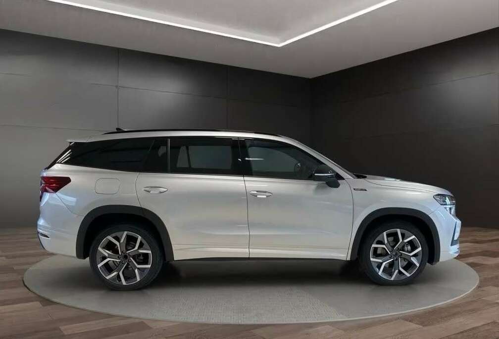 Skoda NEW SPORTLINE 15 MHEV VOL/7PL/PANO/20/SAFEXL-25%