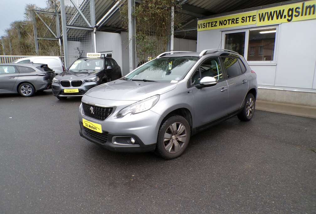 Peugeot 1.2i 82cv Grise 05/2017 Airco GPS Bluetooth Cruise