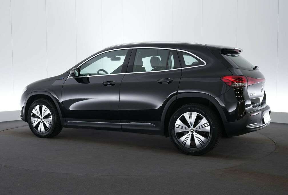 Mercedes-Benz Business Line LEDER/STOF LED GPS PDC CAM BLIS Verw