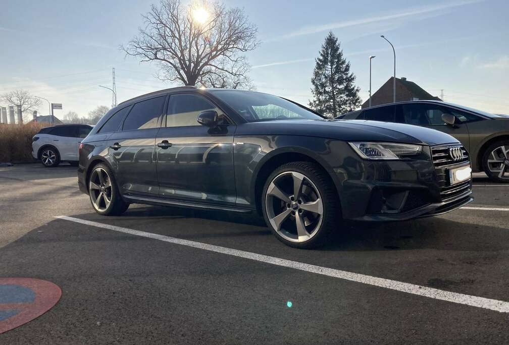 Audi A4 Avant 40 TFSI S tronic S line