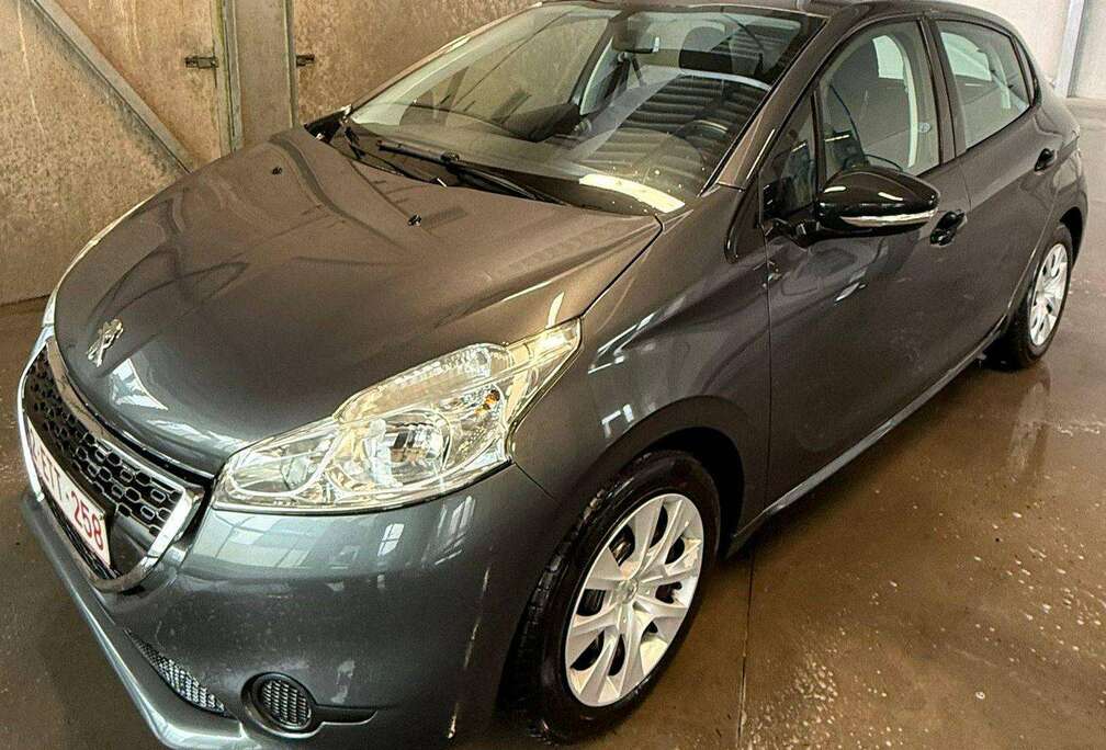 Peugeot 208 1.0i Active