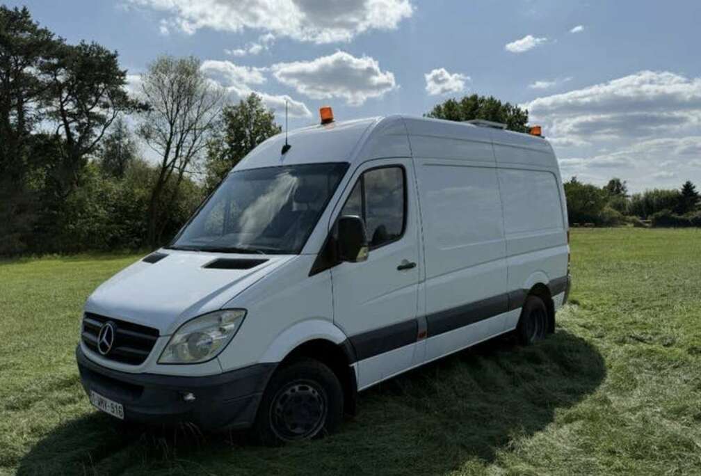 Mercedes-Benz 519 3.0 CDI V6 A2H2