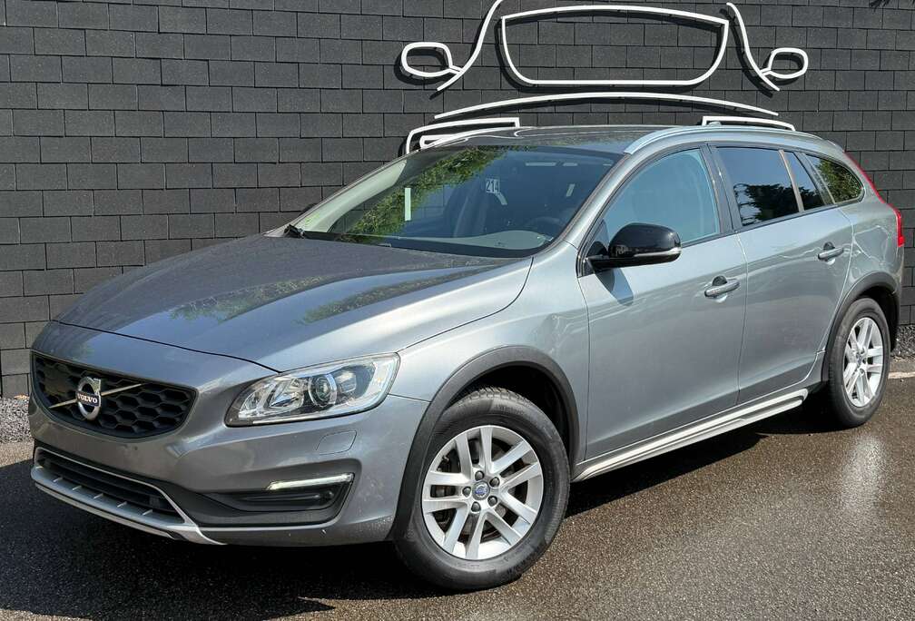 Volvo 2.0 D3+EXTRA SET WHEELS+NAVI+CAMERA+CUIR+EURO 6B