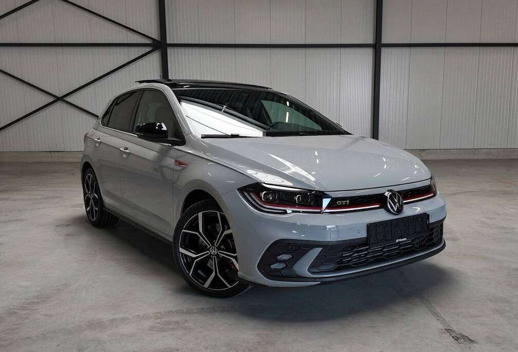 Volkswagen Polo GTI 2.0 TSI DSG Ascot Grey PANO/IQ/CAM/ACC/18\