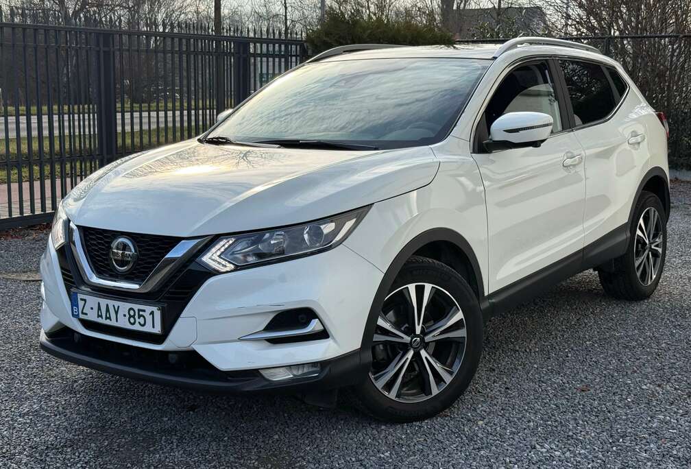Nissan Qashqai 1.3  N-Connecta