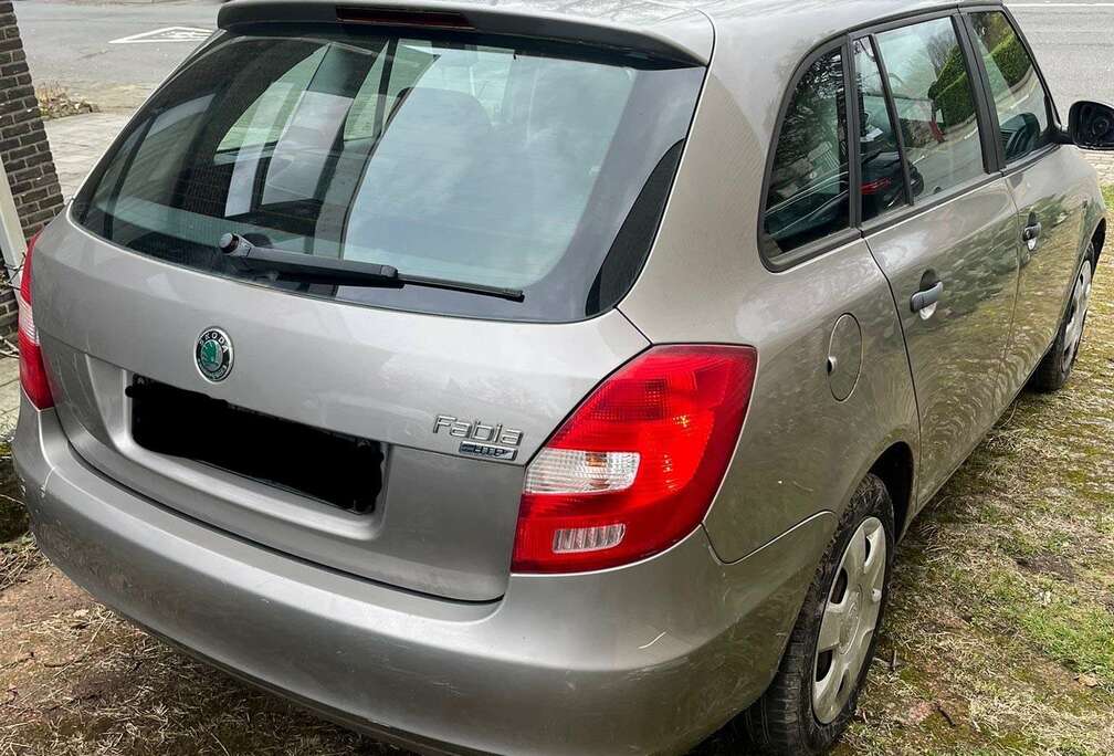 Skoda SW 1.2i Classic