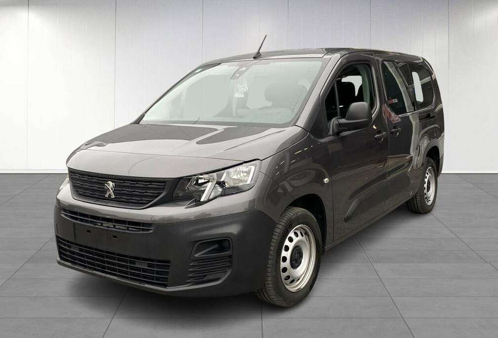 Peugeot 1.5 diesel Dubbele cabine Airco / 5 plaatsen / ...