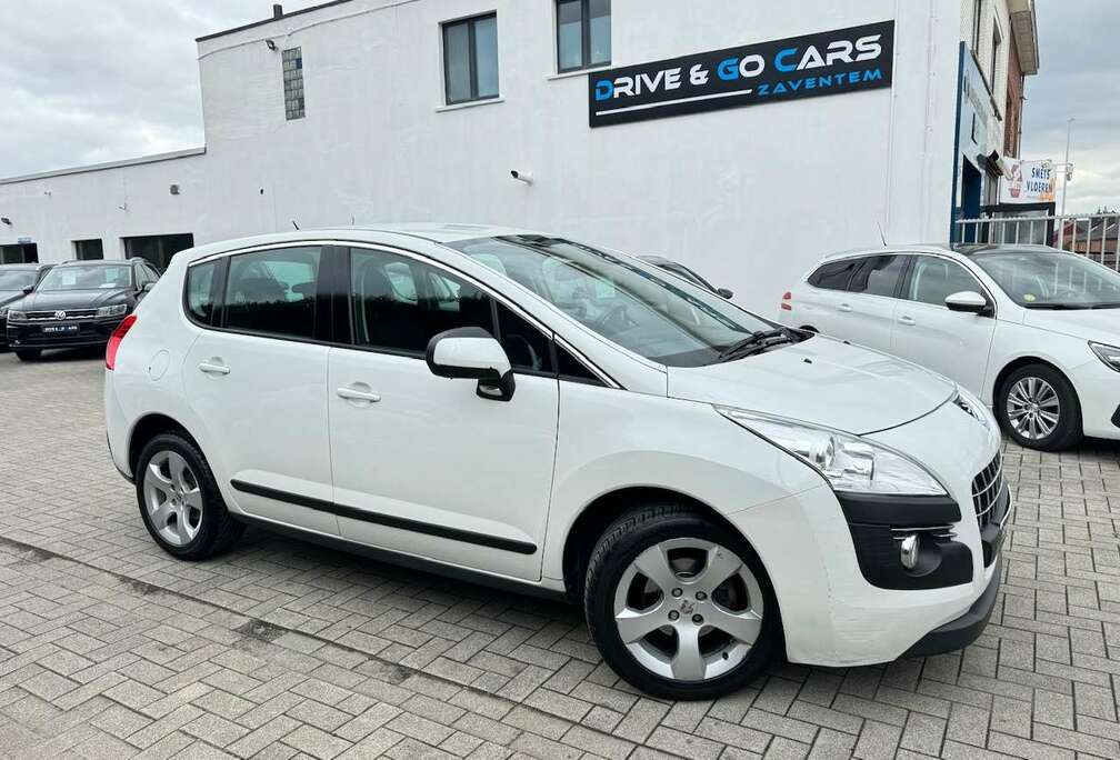 Peugeot 1.6i Benzine - Airco - Navi ** 1 JAAR GARANTIE **