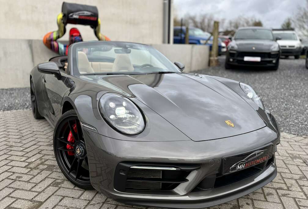 Porsche carrera 4 GTS CAB 123,925 NETTO