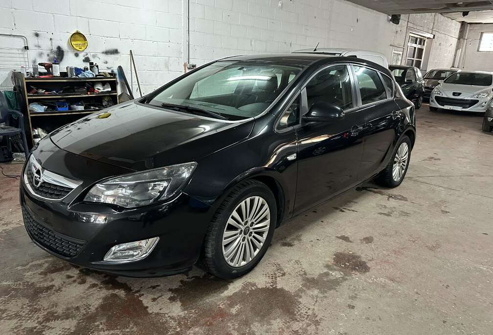 Opel 1.7 CDTI 110 ch FAP Start/Stop ecoFLEX Cosmo Pack