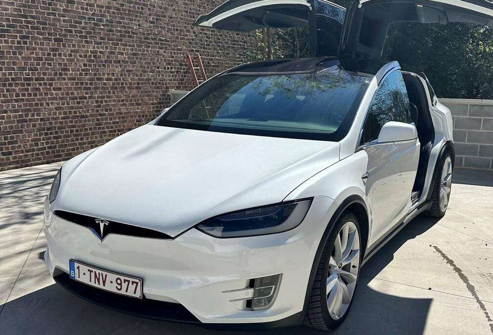 Tesla Model X 75 kWh Dual Motor