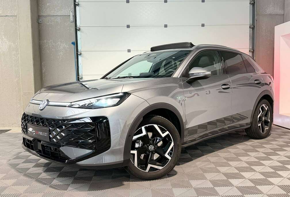 Volkswagen NEUVE/NIEW 1.5 eTSI R-Line DSG, Toit Ouvrant, Jantes 18\
