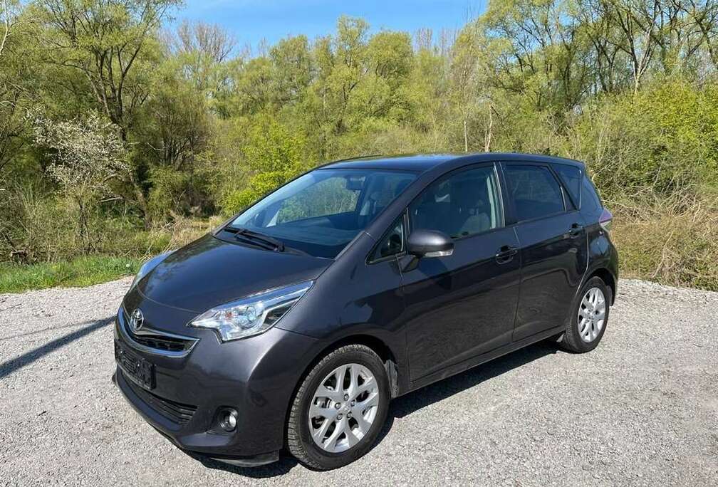 Toyota 1.33 VVT-i Skyview 99PK 2016 slechts 51.820 KM