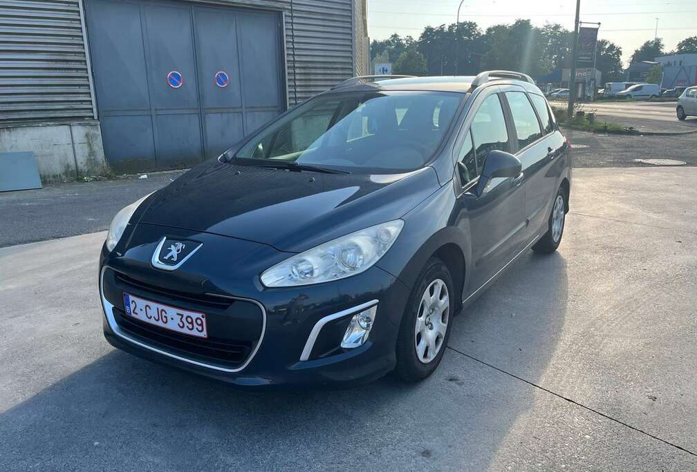 Peugeot SW 1.4i Confort Pack